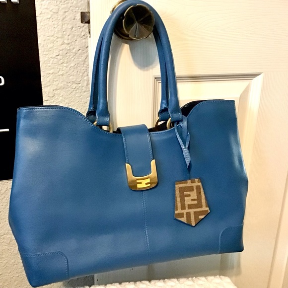 Fendi Handbags - Fendi Chameleon Leather Hobo/ Tote